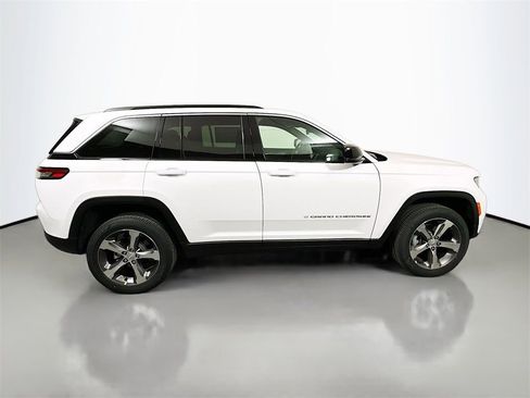 New 2026 Jeep Grand Cherokee Limited image 10