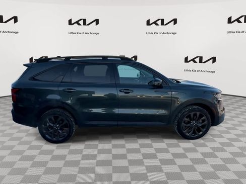 Used 2022 Kia Sorento SX Prestige w/ Rust Color Package image 9