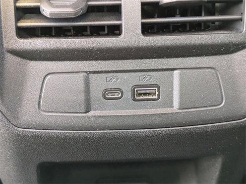 Used 2024 Chevrolet Suburban Premier w/ Premium Package image 15