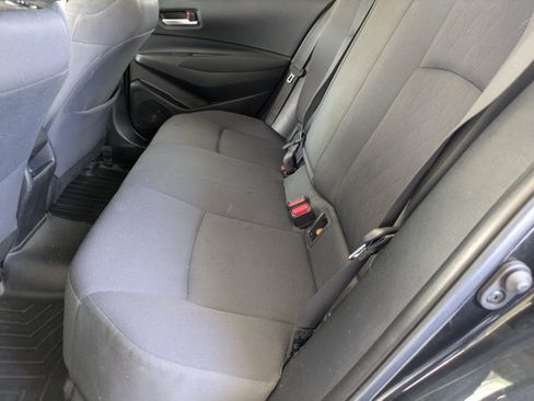 Used 2020 Toyota Corolla LE FWD image 12
