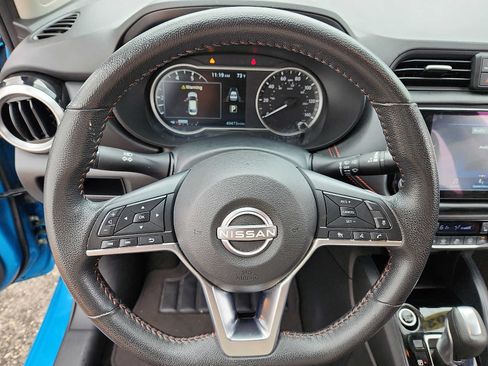 Used 2025 Nissan Versa SR FWD image 19