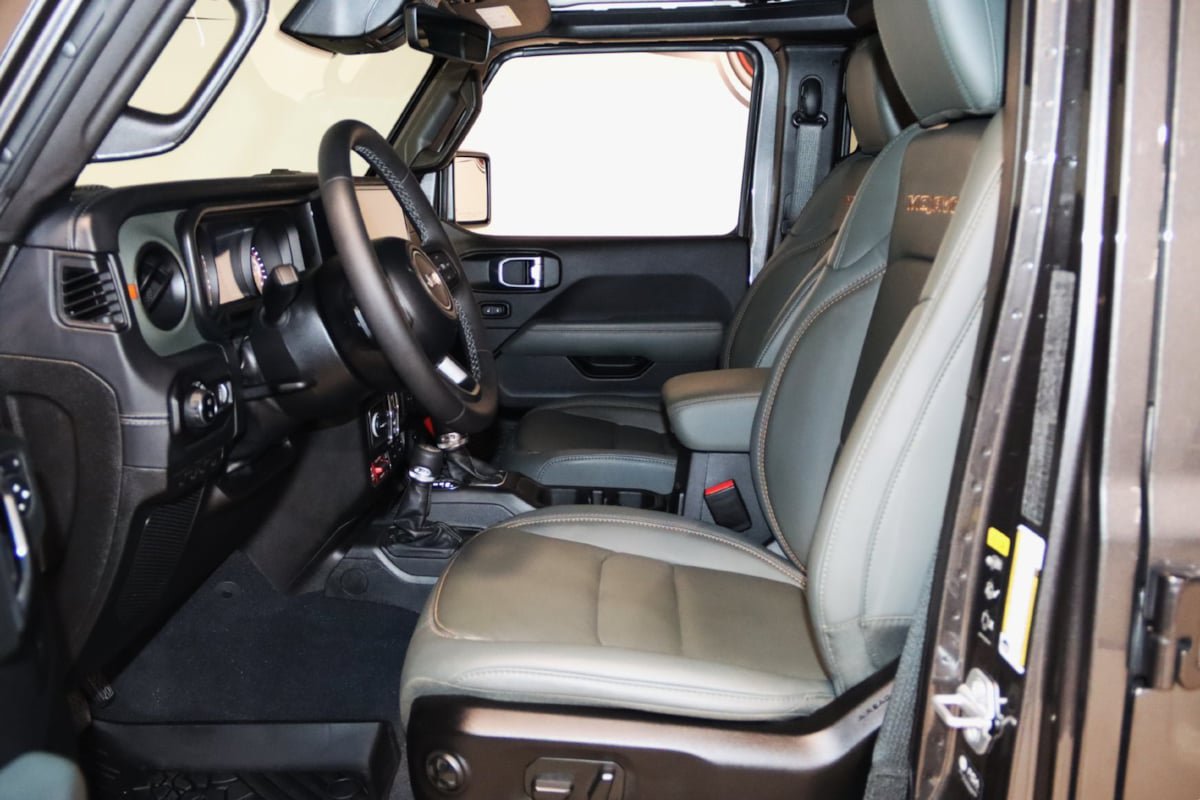 Used 2026 Jeep Gladiator Mojave AWD/4WD image 58