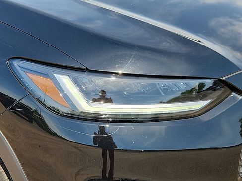 Used 2024 Honda HR-V LX image 9