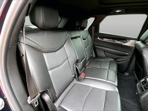 Used 2021 Cadillac XT5 Premium Luxury w/ LPO, Floor Liner Package FWD image 20