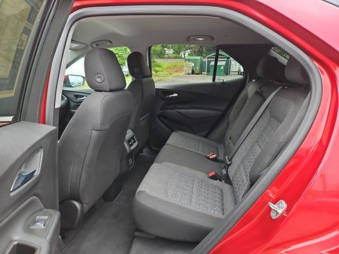 Used 2023 Chevrolet Equinox LT AWD/4WD image 10