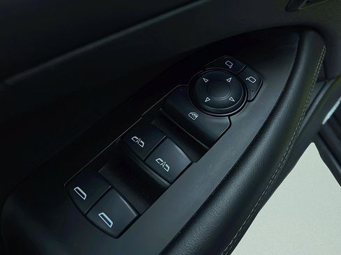 Used 2017 Buick LaCrosse Essence w/ Sun and Shade Package FWD image 21