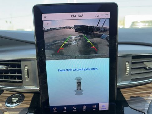 Used 2024 Ford Explorer Limited w/ Limited Technology Package image 17