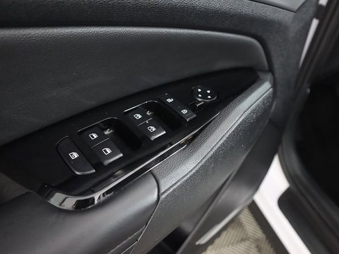 Used 2024 Kia Sportage EX image 38