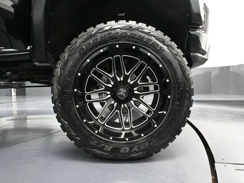 Used 2021 Chevrolet Silverado 1500 RST w/ Texas Edition Plus image 18