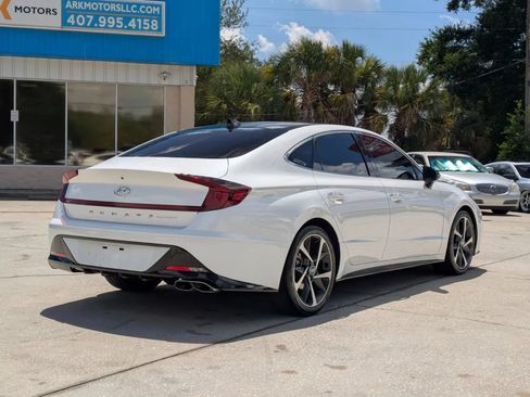 Used 2022 Hyundai Sonata SEL Plus FWD image 2