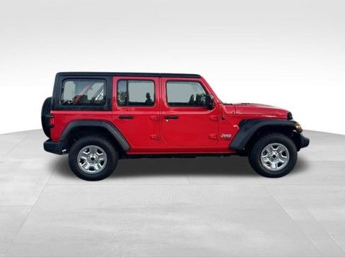 Used 2019 Jeep Wrangler Unlimited Sport image 9