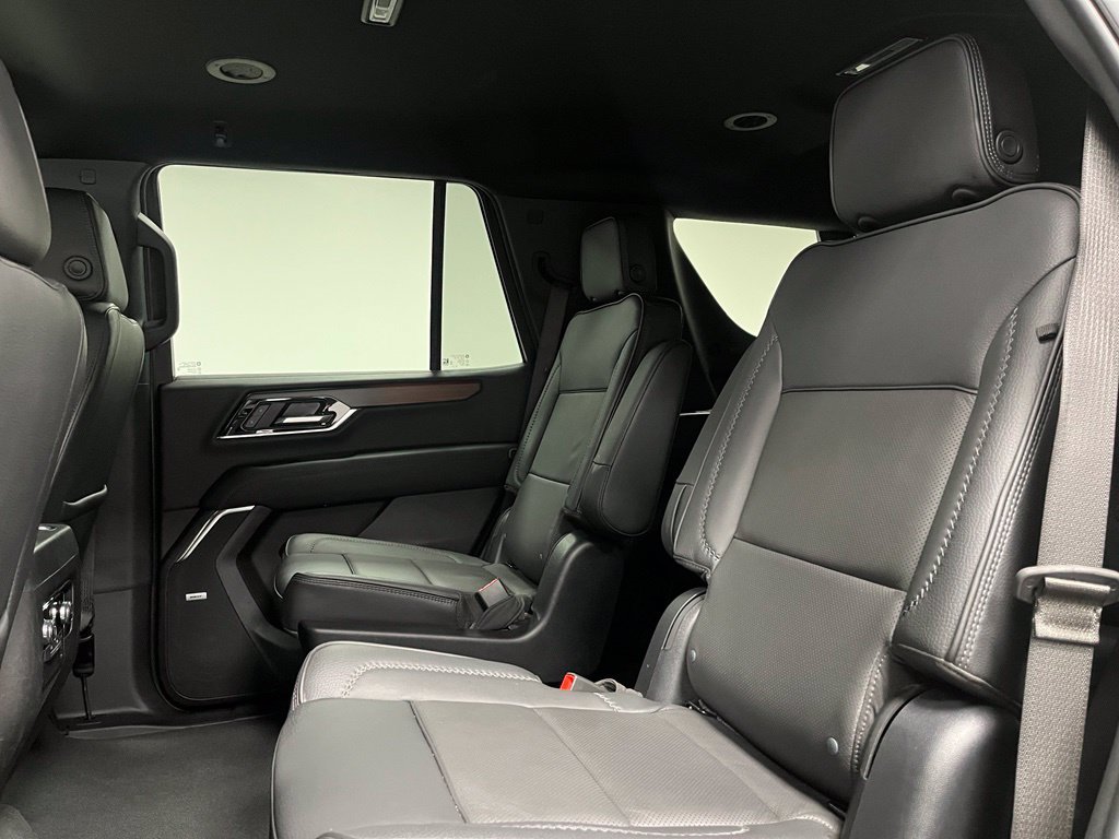 Used 2025 GMC Yukon Denali w/ LPO, Floor Liner Package AWD/4WD image 46