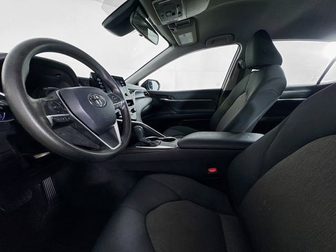 Used 2021 Toyota Camry LE image 20