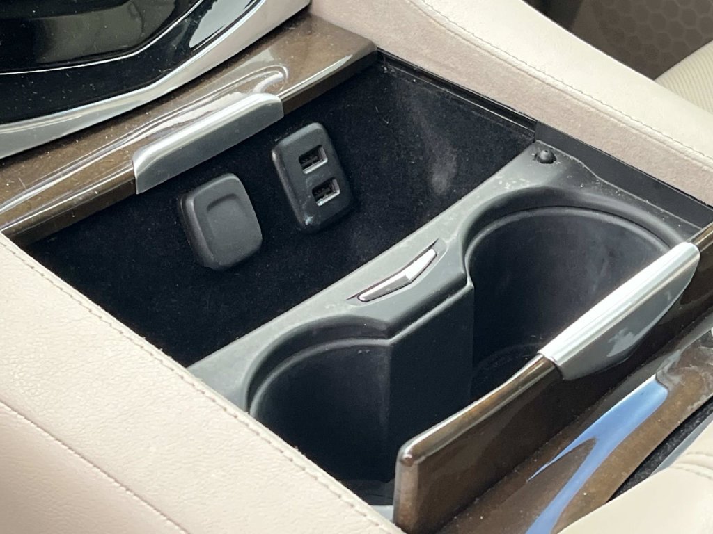 Used 2019 Cadillac Escalade Luxury RWD image 42