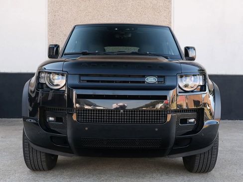 Used 2023 Land Rover Defender 110 X image 2