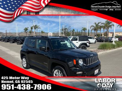 Used 2023 Jeep Renegade Latitude w/ Sun & Fun Group