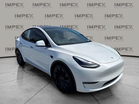 Used 2025 Tesla Model Y Performance AWD/4WD image 5