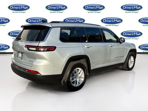 Used 2023 Jeep Grand Cherokee L Laredo w/ Luxury Tech Group I image 8
