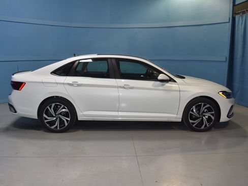 New 2026 Volkswagen Jetta SEL image 18