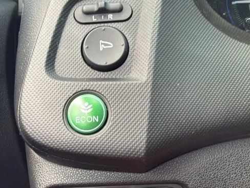 Used 2014 Honda Insight EX image 34