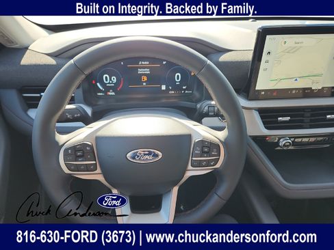 New 2026 Ford Explorer Active AWD/4WD image 15