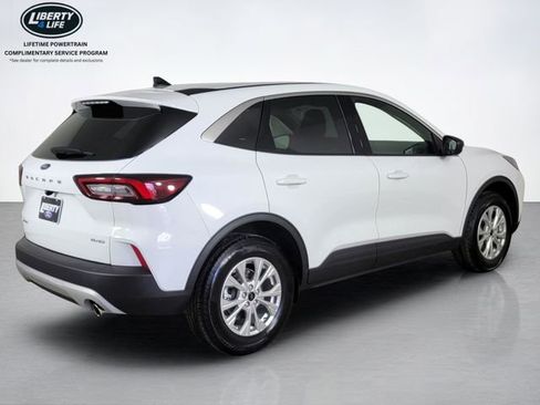 Used 2023 Ford Escape Active AWD/4WD image 3