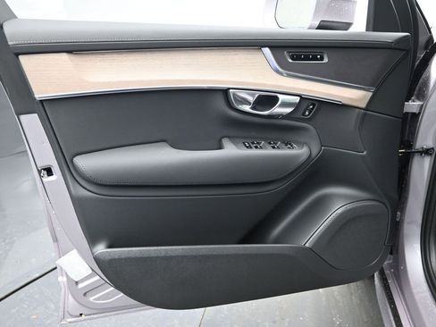 New 2026 Volvo XC90 B5 Plus w/ Protection Package image 22