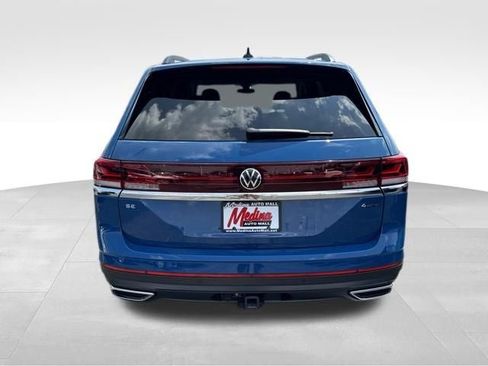Used 2025 Volkswagen Atlas SE AWD/4WD image 6