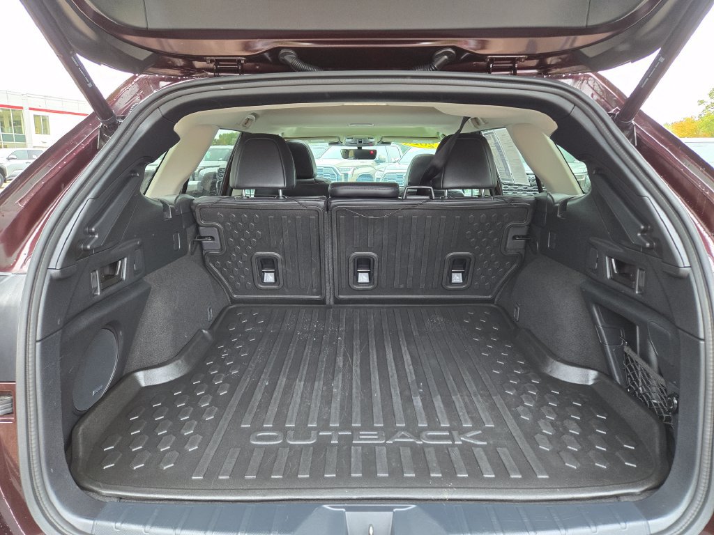 Used 2025 Subaru Outback Limited XT AWD/4WD image 11
