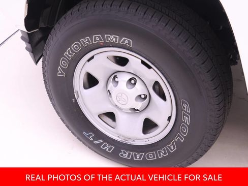 Certified 2023 Toyota Tacoma SR AWD/4WD image 16