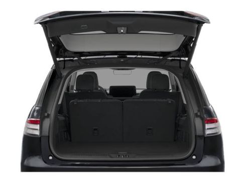 Used 2026 Lincoln Aviator AWD image 10