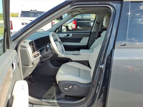 Used 2024 Hyundai Santa Fe Limited image 11