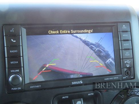 Used 2018 Jeep Wrangler Unlimited Rubicon image 25