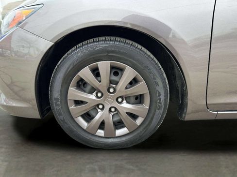 Used 2012 Honda Civic LX image 32