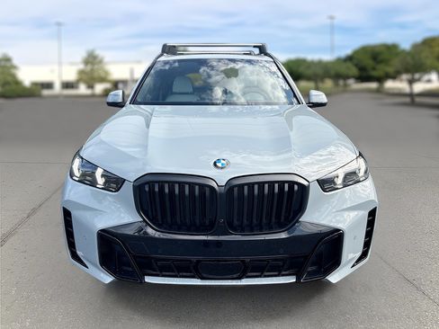 Used 2026 BMW X5 xDrive40i w/ M Sport Package AWD/4WD image 21