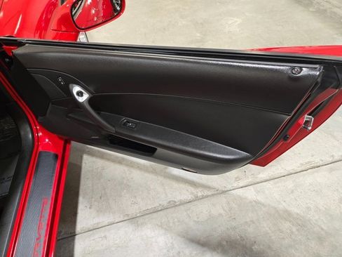Used 2006 Chevrolet Corvette Base 2D Convertible w/ Preferred Equipment Group image 32