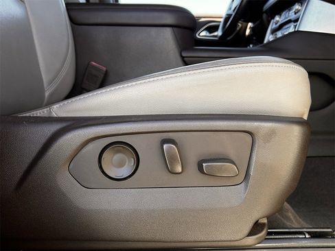 Certified 2021 GMC Yukon SLT image 30