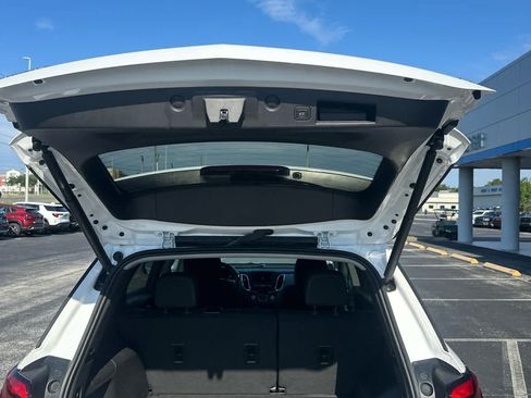 Used 2024 Chevrolet Equinox LT FWD image 13
