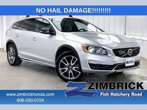 Used 2018 Volvo V60 T5 Cross Country w/ Convenience Package AWD/4WD image 1