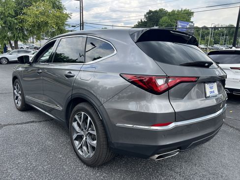 Used 2023 Acura MDX SH-AWD w/ Technology Package image 3