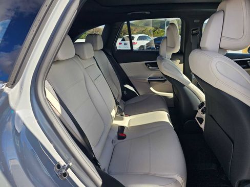 New 2026 Mercedes-Benz GLC 300 4MATIC image 12