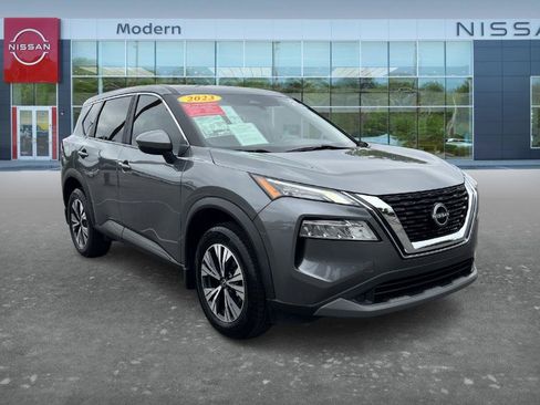 Certified 2023 Nissan Rogue SV FWD image 3
