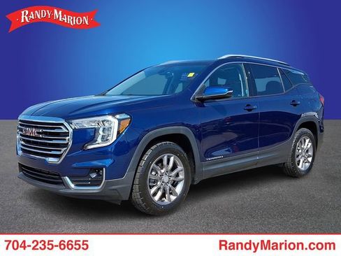 Used 2022 GMC Terrain SLT AWD/4WD image 1