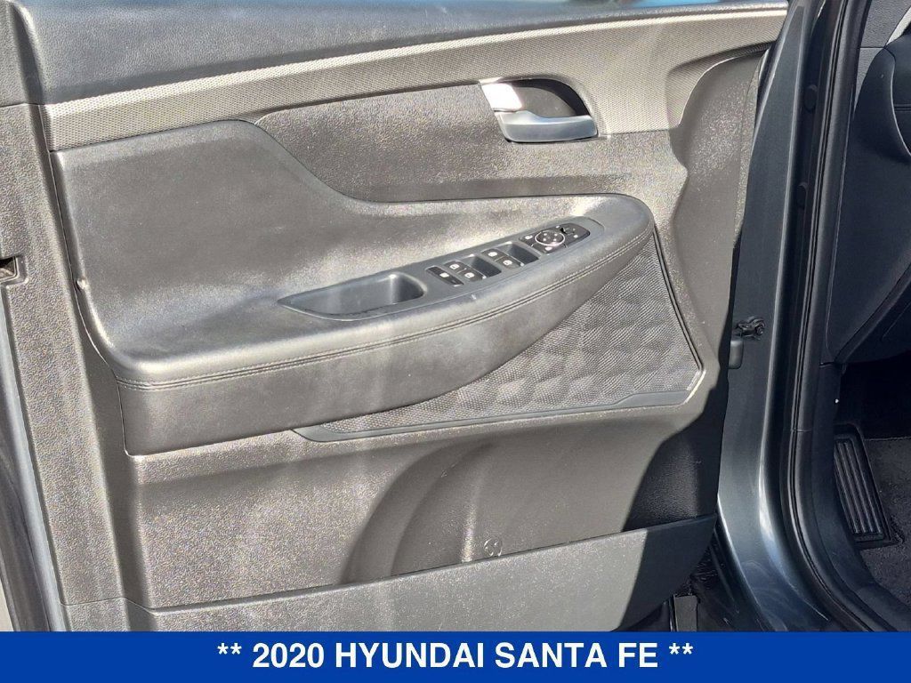 Used 2020 Hyundai Santa Fe SE AWD/4WD image 10