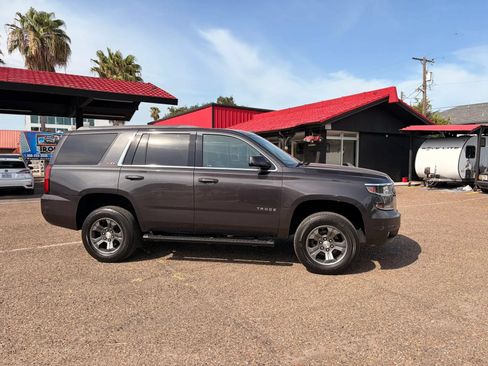 Used 2018 Chevrolet Tahoe LT AWD/4WD image 2