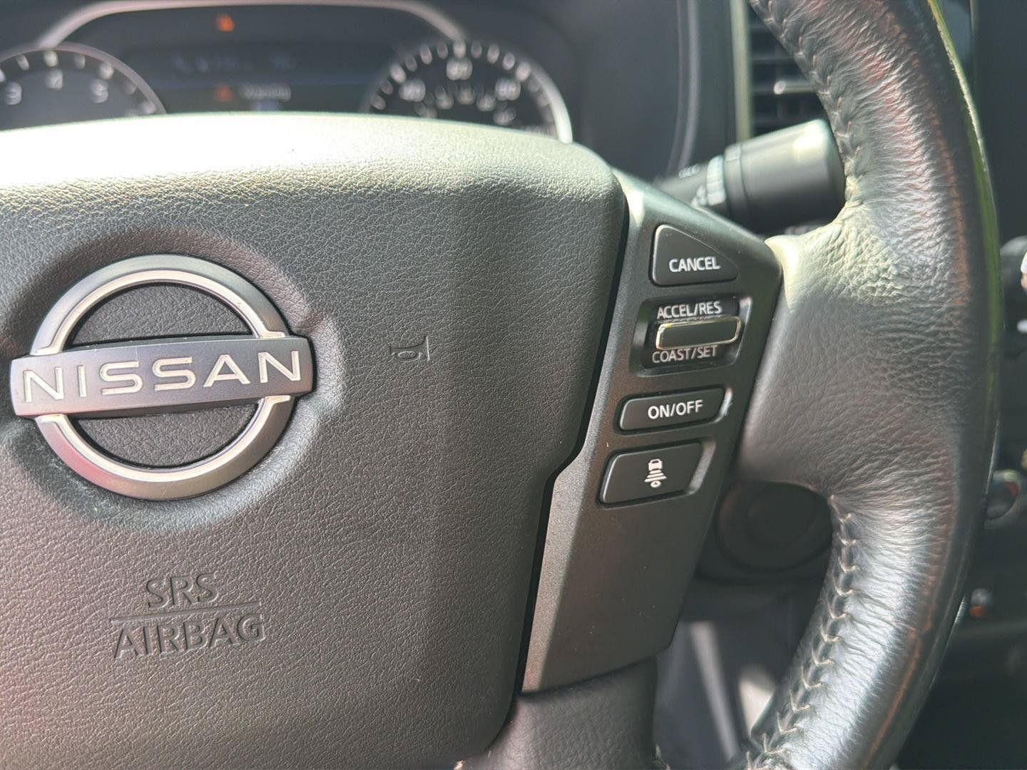 Used 2022 Nissan Frontier SV w/ SV Premium Package RWD image 21