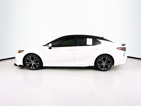 Used 2019 Toyota Camry SE FWD image 7