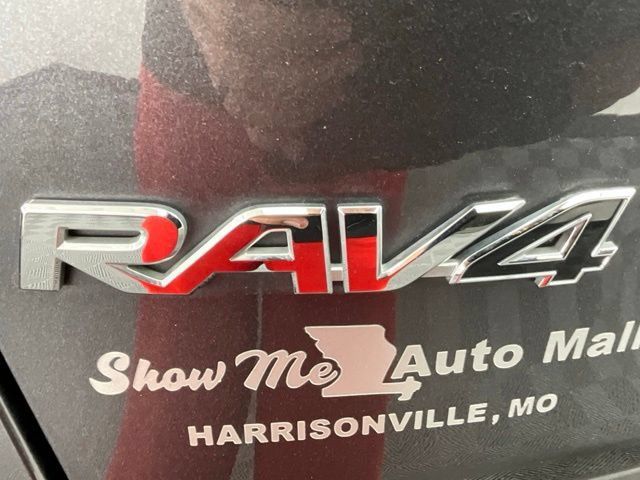 Used 2024 Toyota RAV4 LE AWD/4WD image 27