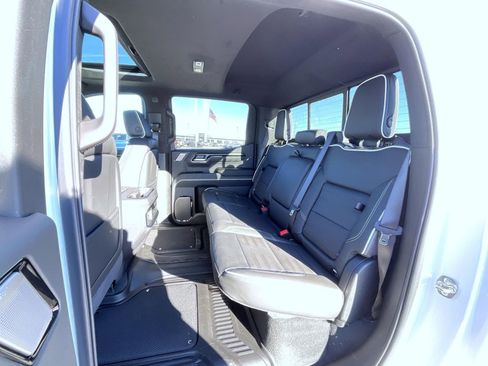 New 2026 GMC Sierra 1500 AT4X w/ LPO, Black Badging Package image 19