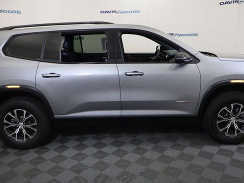 Used 2024 GMC Acadia AT4 w/ Luxury Package AWD/4WD image 5